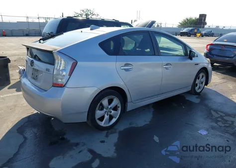 2010 Toyota Prius V z USA, uszkodzony, nr VIN JTDKN3DU4A0161364